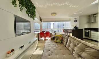 Imagem 4: Finamente mobiliado e decorado com vista para a Praça Luterana!