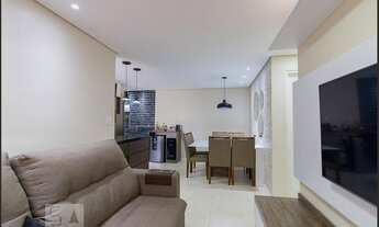 Imagem 7: Apartamento para Aluguel - Vila Galvão, 2 Quartos, 70 m2