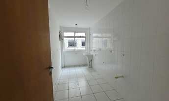 Imagem 7: Apartamento para Venda em Curitiba, SITIO CERCADO, 3 dormitórios, 1 banheiro, 1 vaga