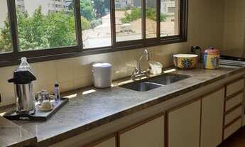 Imagem 6: Apartamento para aluguel possui 288 metros quadrados com 3 quartos em Aclimação - São Paul