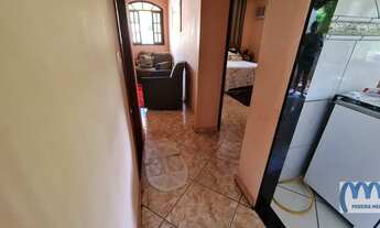 Imagem 3: Sobrado com quintal na Rua Caminho da Tenda