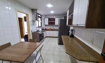 Imagem 2: Cobertura duplex mobiliada, na rua da Praia