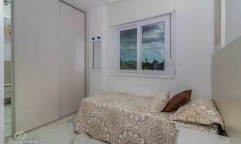 Imagem 11: Apartamento para venda possui 81 metros quadrados com 3 quartos em São João - Porto Alegre