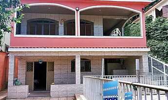 Imagem: Casa com Piscina para Aluguel Anual em Itacuruçá