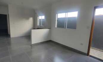 Imagem 2: Casa para venda possui 135 metros quadrados com 2 quartos em Savoy - Itanhaém - SP