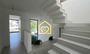 Imagem 5: Casa de condomínio para venda possui 350m²