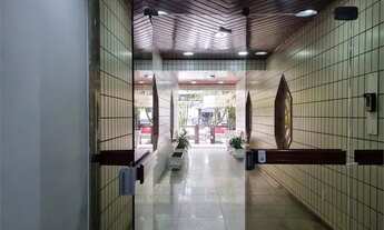 Imagem 7: Apartamento 2 Dormitórios na Quadra da Praia do Gonzaga com Varandas e Vaga Demarcada