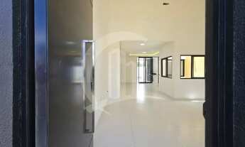 Imagem 4: Oportunidade no Mauluí Residence Casa com Piscina á Venda