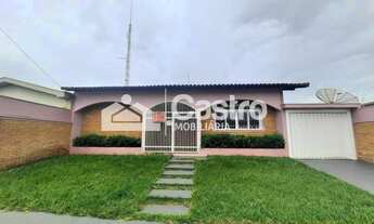 Imagem: Casa Residencial ou Comercial com Piscina