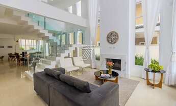 Imagem 2: Casa em condomínio com 4 suítes e 5 vagas em Santa Felicidade