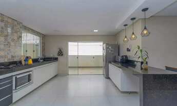 Imagem 7: Casa á venda no bairro Santa Tereza