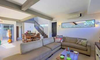 Imagem: Casa com 4 Dormitórios, sendo 2 suítes