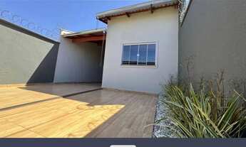 Imagem 4: Casa jardim Riviera com piscina