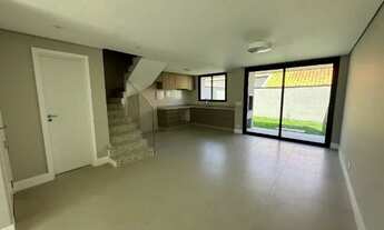 Imagem 3: Sobrado novo, Bairro Guabirotuba, com uma suite e dois quartos com 168,00 m2