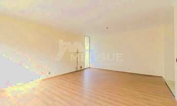 Imagem 3: Casa residencial com 3 dormitórios e 4 vagas no bairro Jardim Itu Sabará em Porto Alegre c