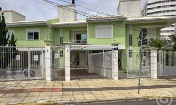 Imagem: Residência confortável com excelente localização