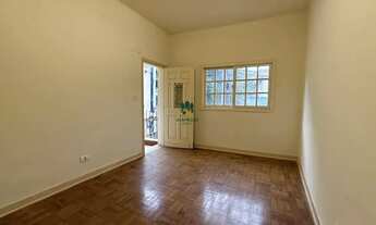 Imagem: Casa térrea independente em sobrado dividido