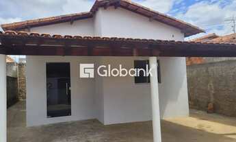 Imagem: Casa Residencial à Venda no Carmelo, Montes