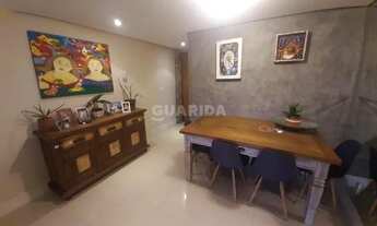 Imagem 2: Apartamento mobiliado de 3 dormitórios, sendo 1 suíte, no bairro Petrópolis