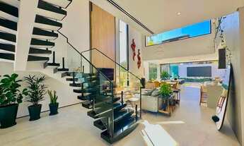 Imagem 5: ALTO PADRÃO - Casa de luxo com 4 suítes - Piscina, sauna e churrasqueira - Condomínio com