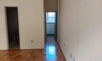 Imagem 3: Apto Centro, frente, amplo, sol, fino trato, Rua 16 de março, excelente preço - Petrópolis