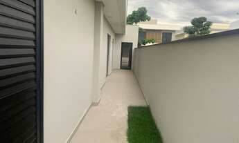 Imagem 7: Casa de condomínio sobrado para venda tem 441 metros quadrados com 5 quartos