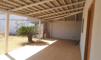 Imagem 3: Casa para venda tem 395 metros quadrados com 3 quartos em Moinho dos Ventos - Goiânia - Go