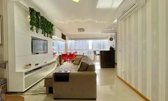 Imagem: Finamente mobiliado e decorado com vista