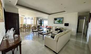 Imagem 2: Apartamento para venda possui 258 metros quadrados com 4 quartos no aeroclube