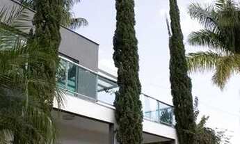 Imagem 4: Casa tipo Mansão em Condomíno Fechado na Serra Morena - Recém Reformada