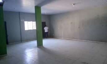 Imagem 4: Galpão medindo 300 m2 em Via Principal de Petropolis!