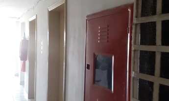 Imagem 2: Vende-se um apto no centro, próximo ao relógio