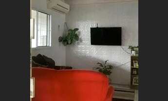 Imagem 2: Casa com piscina