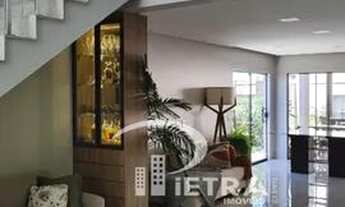 Imagem 2: Casa de condomínio sobrado para venda tem 230 metros quadrados com 4 quartos