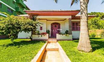 Imagem: OPORTUNIDADE DE TERRENO COM 2 CASAS NO CENTRO!