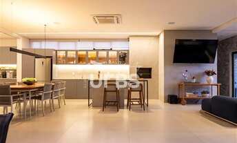 Imagem 6: Casa Térrea Mobiliada no Jardins Munique