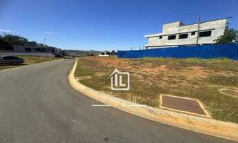 Imagem 4: Casa de condomínio para venda tem 721 metros quadrados em Parque Cidade - Goiânia - GO