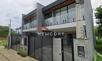 Imagem: Sobrado em Rua Paulista - Centro - Balneário