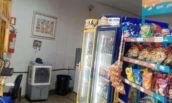 Imagem 7: Vendo DISTRIBUIDORA DE BEBIDAS com casa no fundo