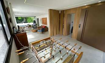 Imagem 6: Casa a venda em Alphaville Litoral 1 com 4 suites reformada e piscina