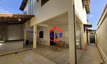 Imagem 2: Casa com 4 quartos à venda, 358 m² por R$ 1.200.000 - Santa Mônica - Belo Horizonte/MG