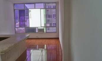 Imagem 4: Apartamento claro, arejado, todo e em piso frio, em rua nobre do bairro