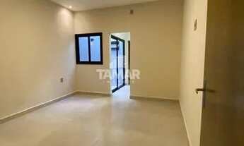 Imagem 6: Casa para Venda em Uberlândia, Alto Umuarama, 3 dormitórios, 1 suíte, 3 banheiros, 4 vaga