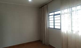 Imagem 5: Casa para aluguel tem 300 metros quadrados com 3 quartos em Jardim Bela Vista - Bauru - SP