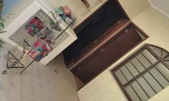 Imagem 3: Lindo Sobrado para aluguel tem 200 metros quadrados com 4 quartos 2 vagas a 500m da vila S