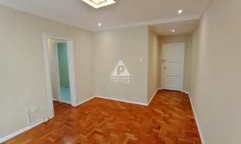 Imagem 2: 2 Quartos reformado na quadra da Praia de Ipanema!