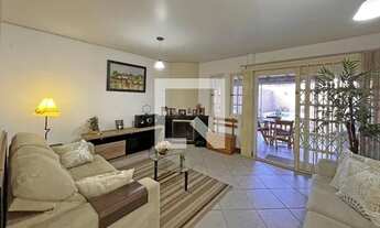 Imagem 2: Casa à Venda - Guarujá, 3 Quartos, 267 m2