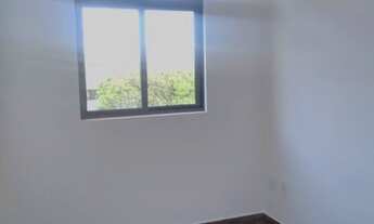 Imagem 2: Apartamento em prédio individual de 3 quartos no Camargos