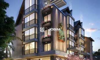 Imagem 2: Vendo apartamento novo com 2 suítes no centro de Gramado, com garagem