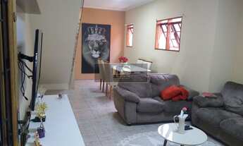 Imagem: Sobrado de alto padrão, com ótima localização